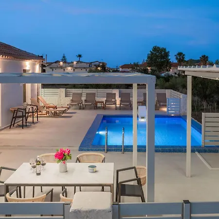 Villa, 4 Bedrooms & Private Pool, By Zantewize Villa *